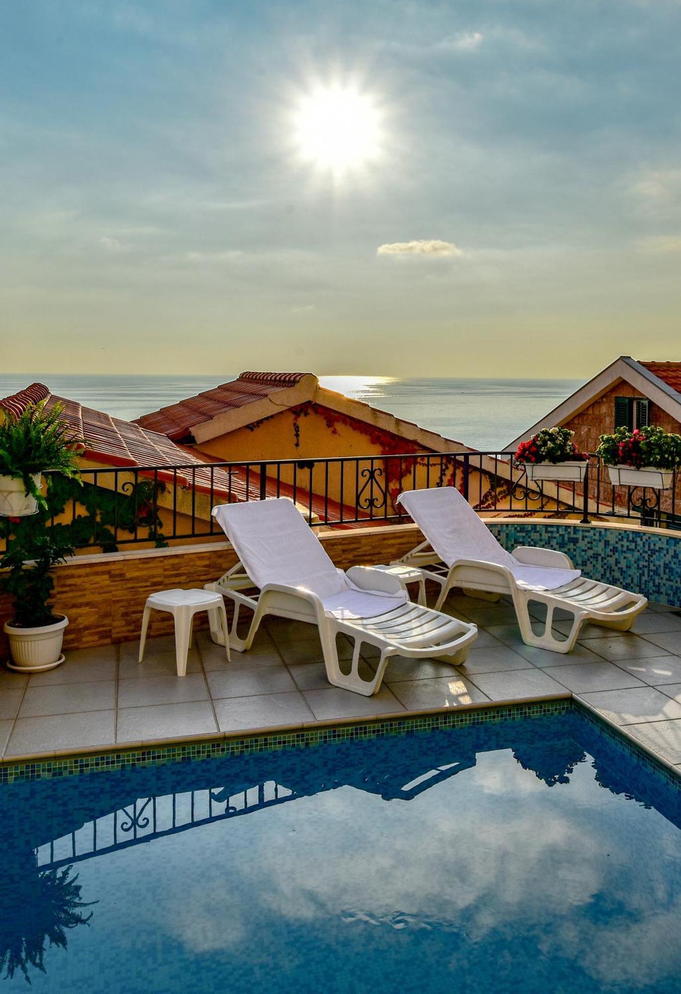 Apartments Leut Светі-Стефан Номер фото