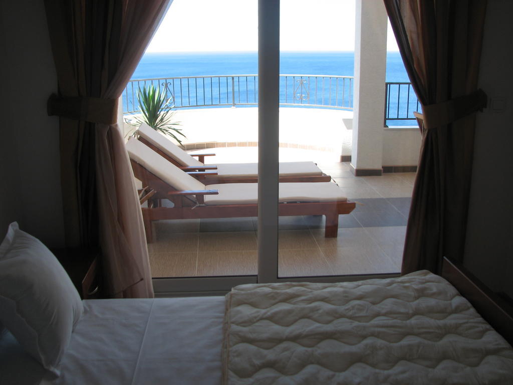 Apartments Leut Светі-Стефан Номер фото